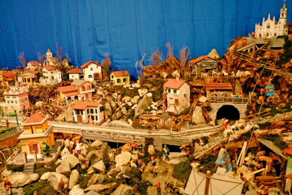 Rapallo-chiesa_santo_stefano-presepe_2011